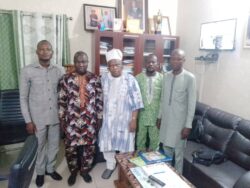 Audience accordée par le préfet du département du Plateau